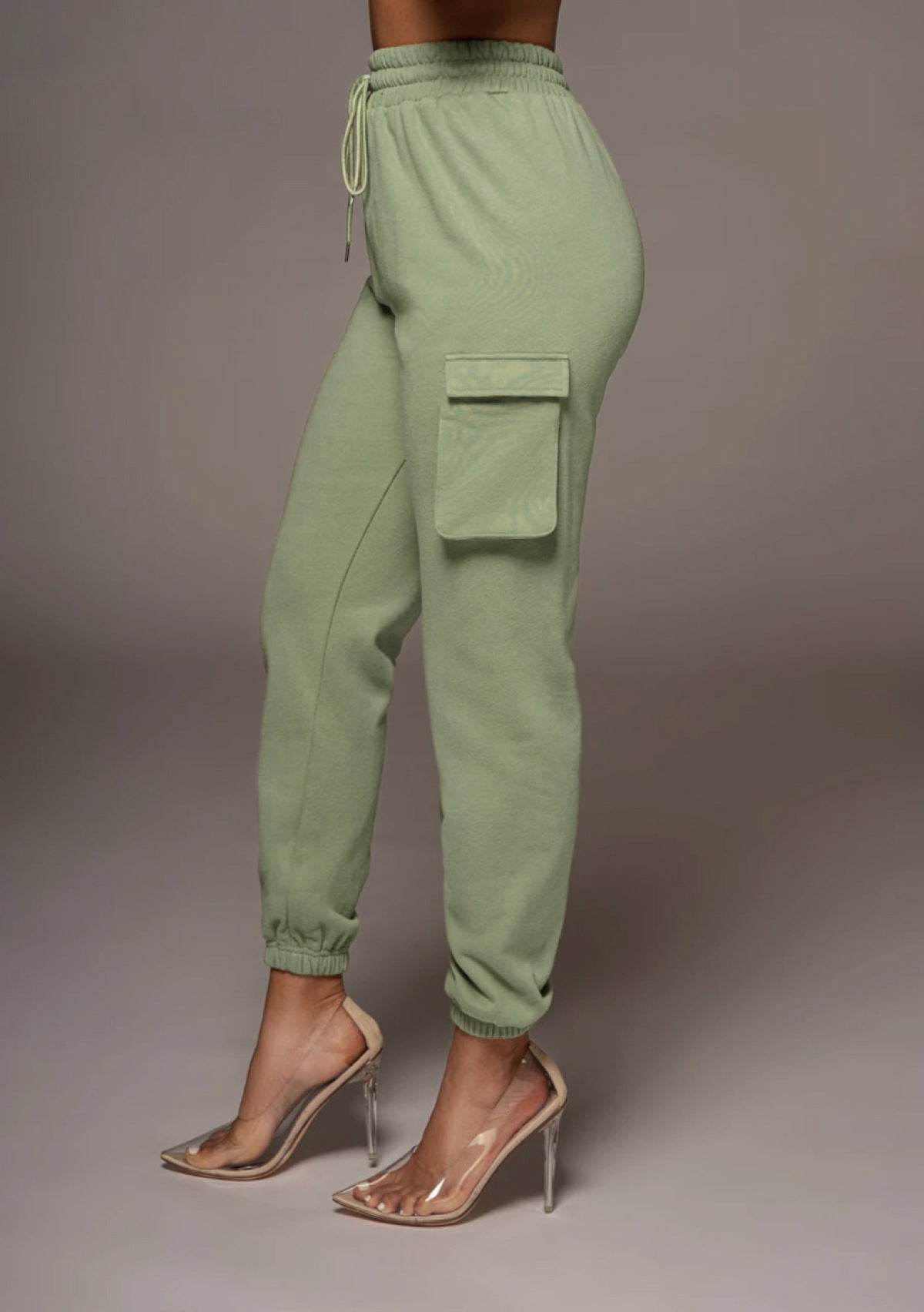 U-neck Bra & Drawstring Sweatpants Two-Piece Active Sets With Pocket