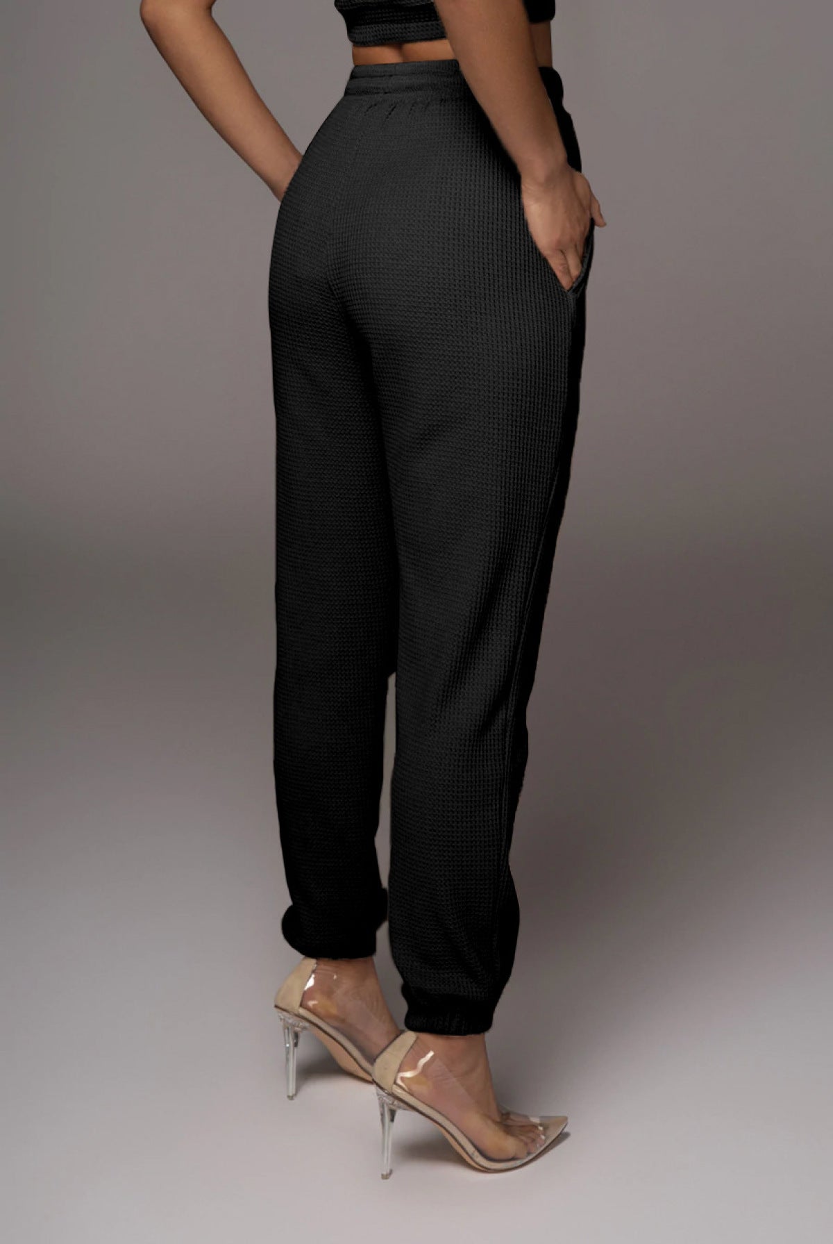 U-neck Bra & Drawstring Sweatpants Two-Piece Active Sets