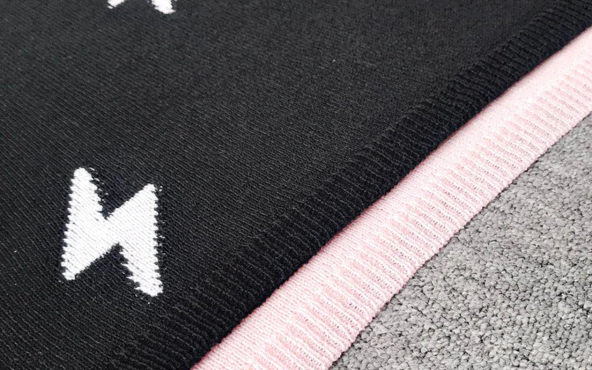 Sexy V-Neck Lightning Knitted Vest