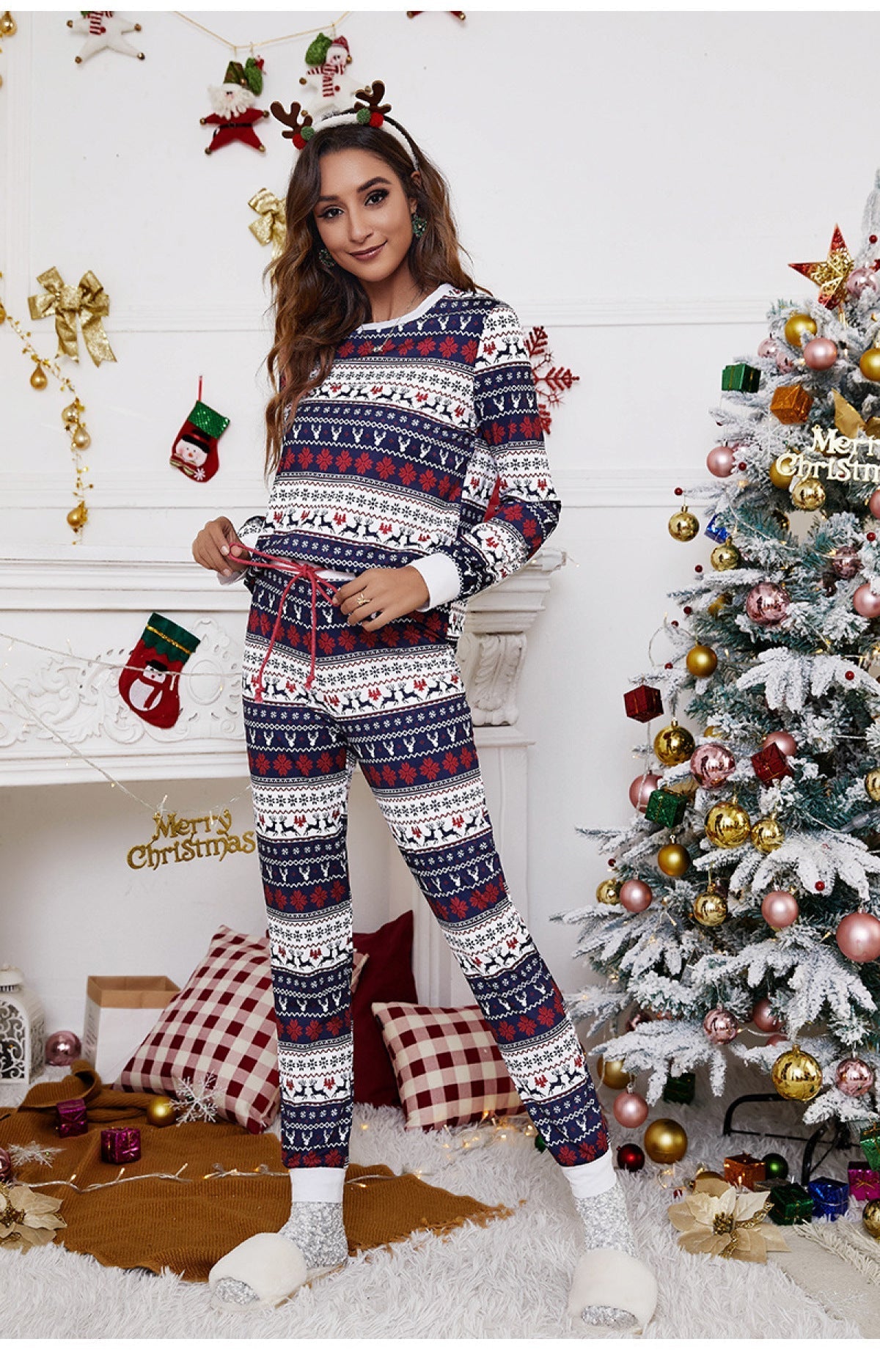 Christmas Deer Print Round Neck Top & Pants Lounge Set