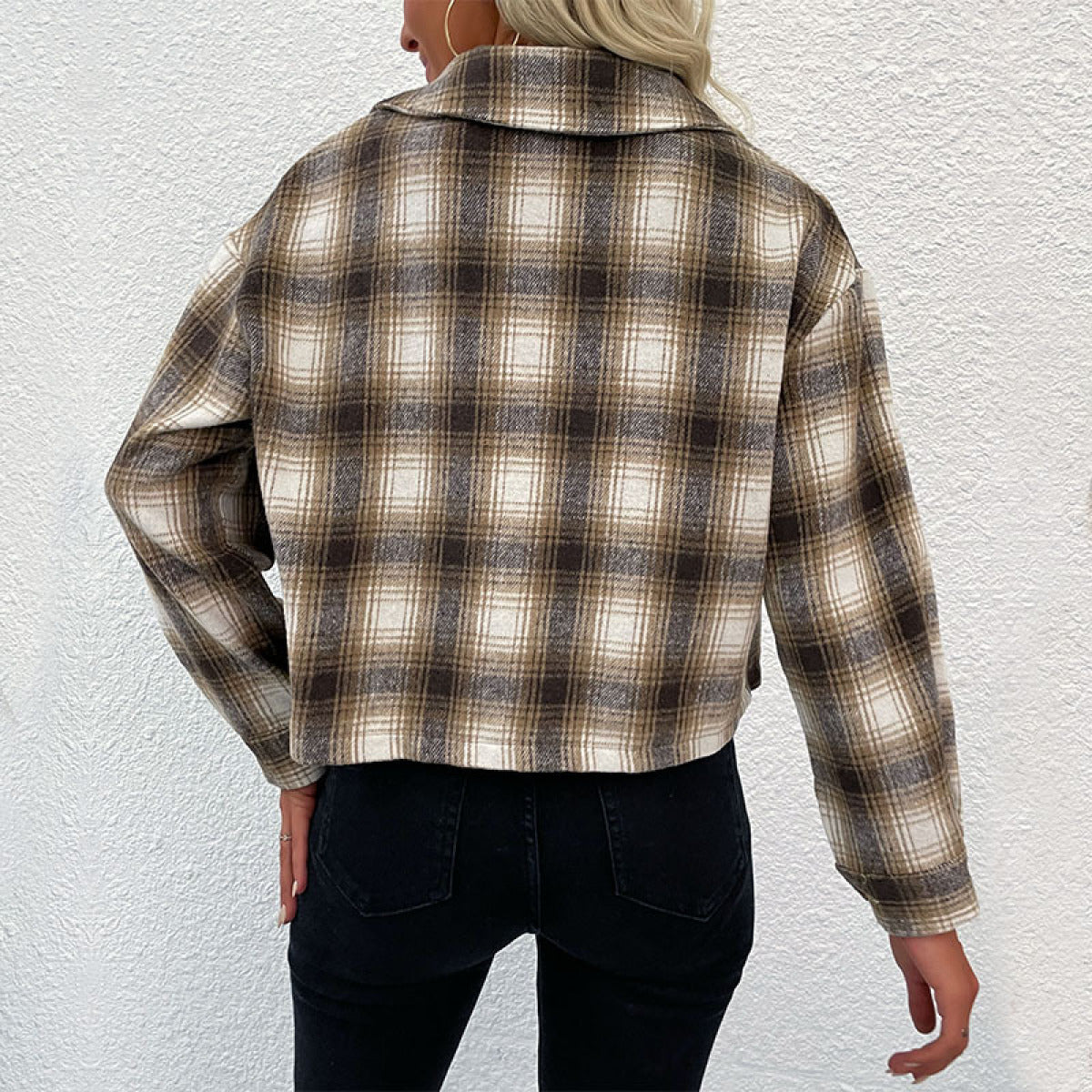 Collared Neck Long Sleeve Button Down Pocket Plaid Short Coat