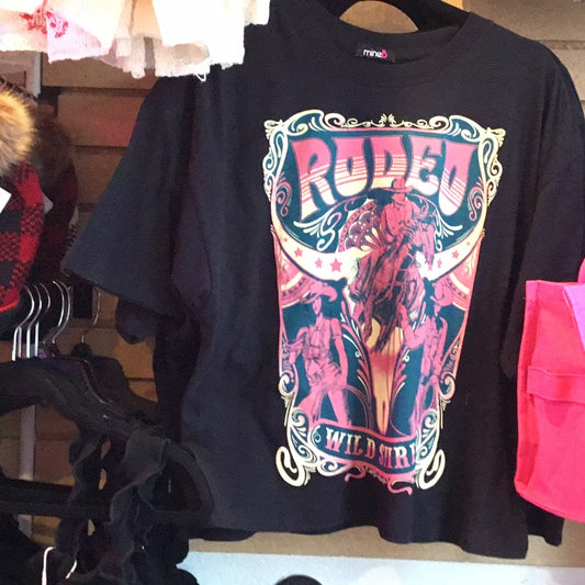 Rodeo black crop tee